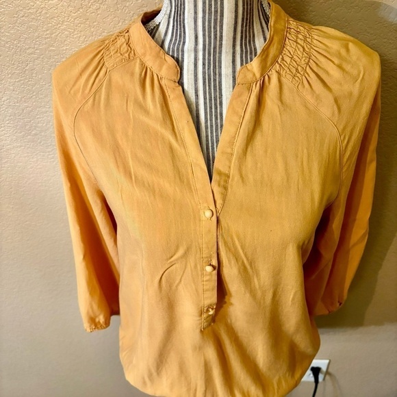 Antilia Femme Blouse Large Light Orange Peasant Smocked Hem 3/4 Slvs Rayon Boho - Picture 2 of 12